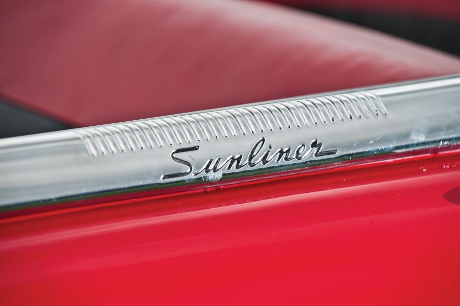  Ford Crestline Sunliner Convertible 1953 года  (фото 14 из 29)